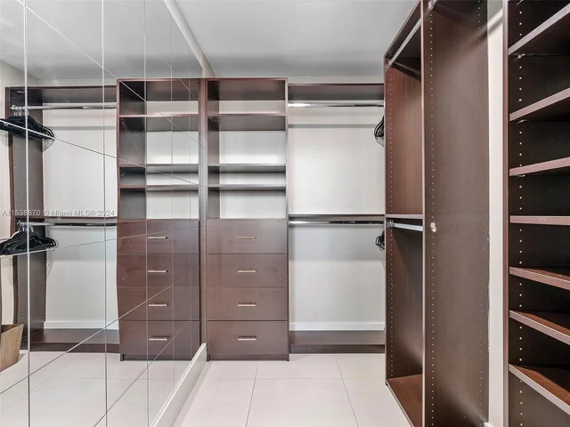 350 NE 24th St, Miami FL 33137