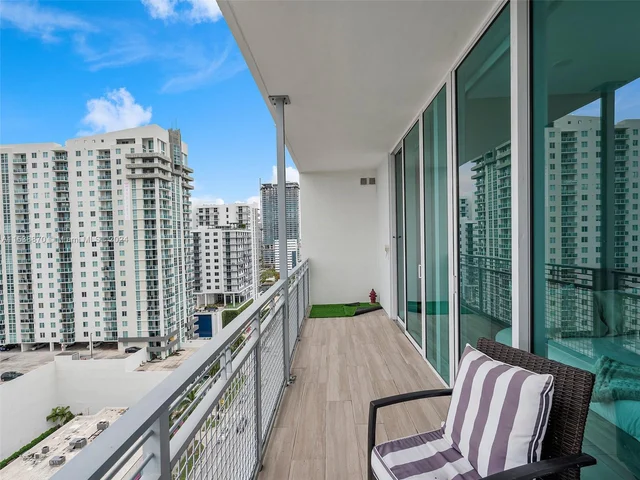 350 NE 24th St, Miami FL 33137