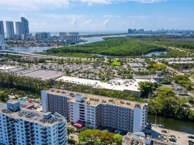 3660 NE 166th St # 203, North Miami Beach FL 33160