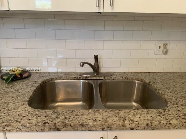 3660 NE 166th St # 203, North Miami Beach FL 33160