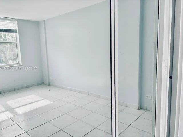 3660 NE 166th St # 203, North Miami Beach FL 33160