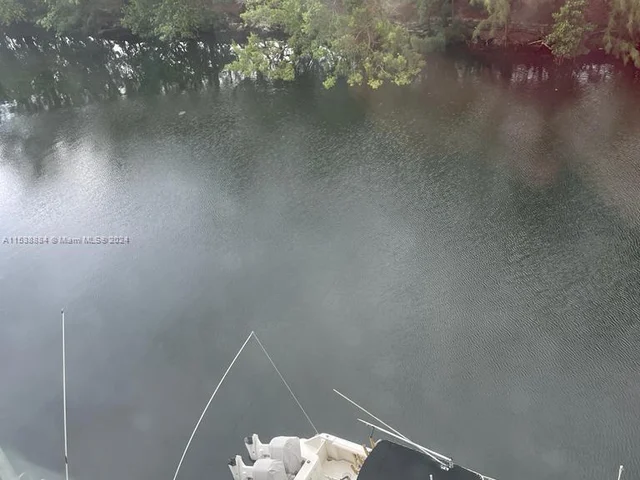 3660 NE 166th St # 203, North Miami Beach FL 33160