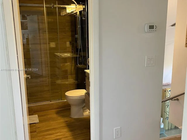 1086 SE 5th Ct, Dania Beach FL 33004