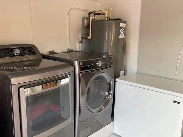 1086 SE 5th Ct, Dania Beach FL 33004