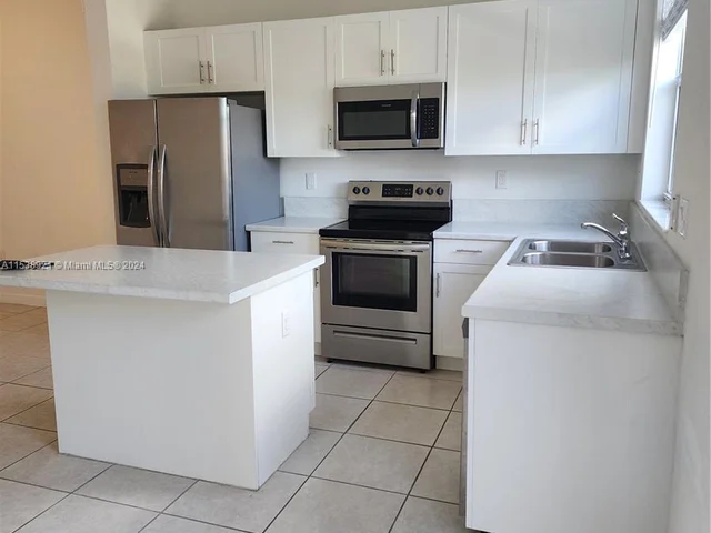 1471 SE 26th Rd, Homestead FL 33035