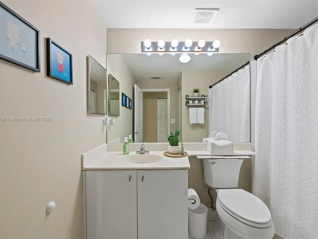 5980 W Sample Rd # 205, Coral Springs FL 33067