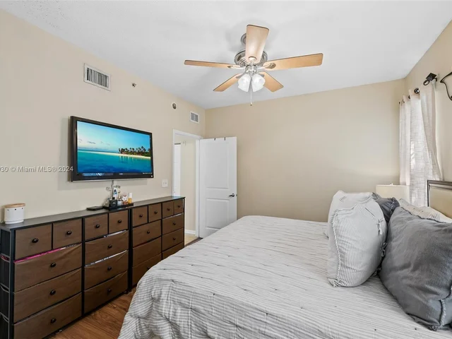 5980 W Sample Rd # 205, Coral Springs FL 33067