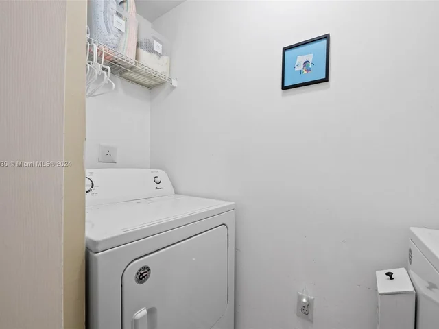 5980 W Sample Rd # 205, Coral Springs FL 33067