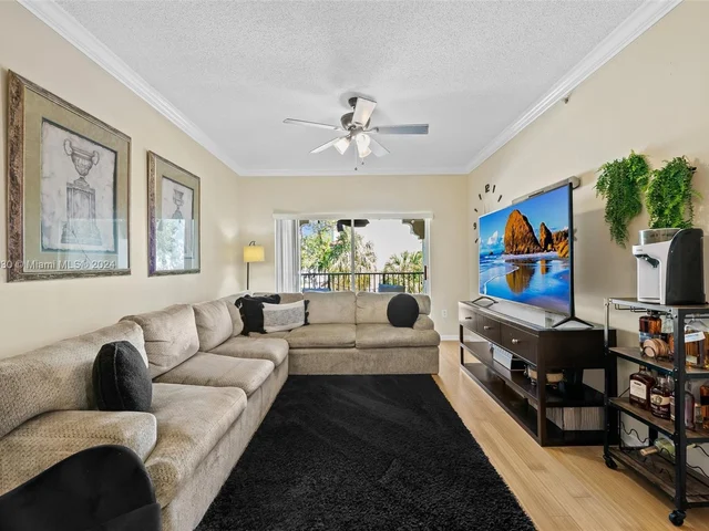 5980 W Sample Rd # 205, Coral Springs FL 33067