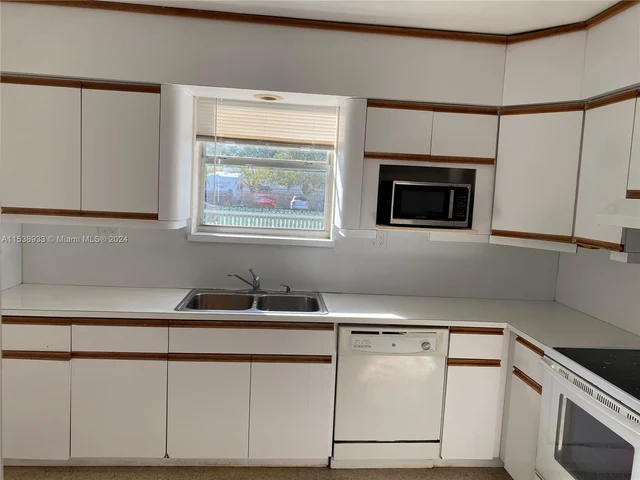 3141 SW 22nd Ter, Miami FL 33145