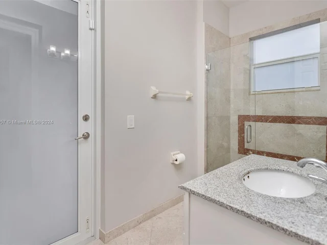 15355 SW 34th St, Davie FL 33331