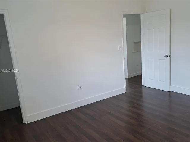 428 NE 82nd St # 4E, Miami FL 33138