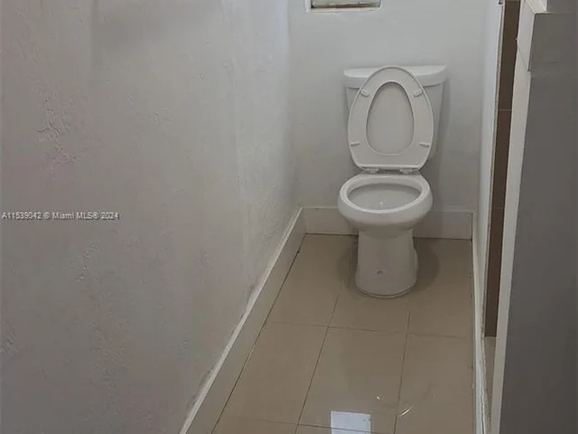 428 NE 82nd St # 4E, Miami FL 33138