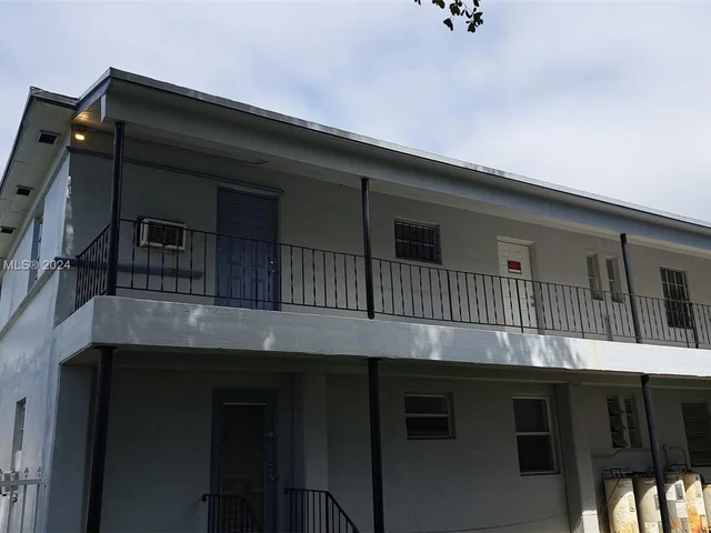 428 NE 82nd St # 4E, Miami FL 33138