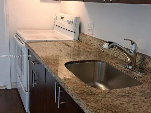 428 NE 82nd St # 4E, Miami FL 33138