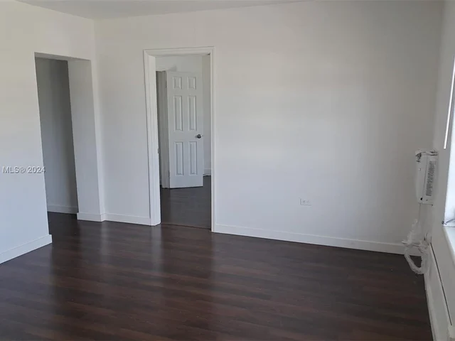 428 NE 82nd St # 4E, Miami FL 33138