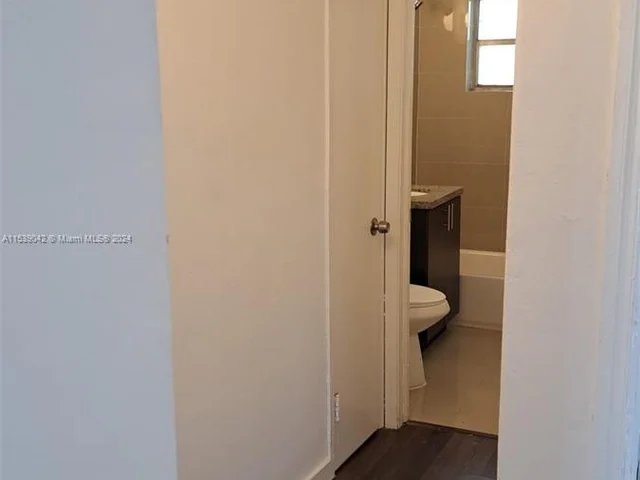 428 NE 82nd St # 4E, Miami FL 33138