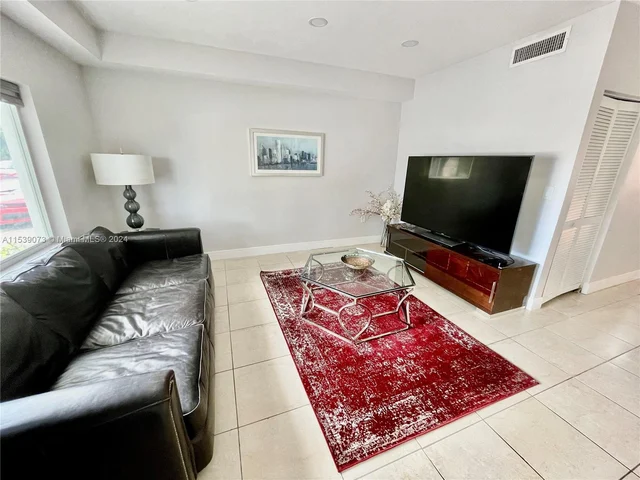 1714 Mayo St # 0, Hollywood FL 33020