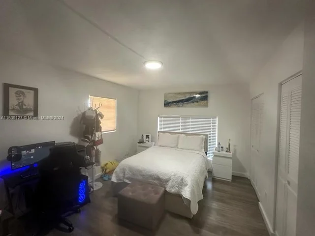 10907 N Kendall Dr # 422, Miami FL 33176