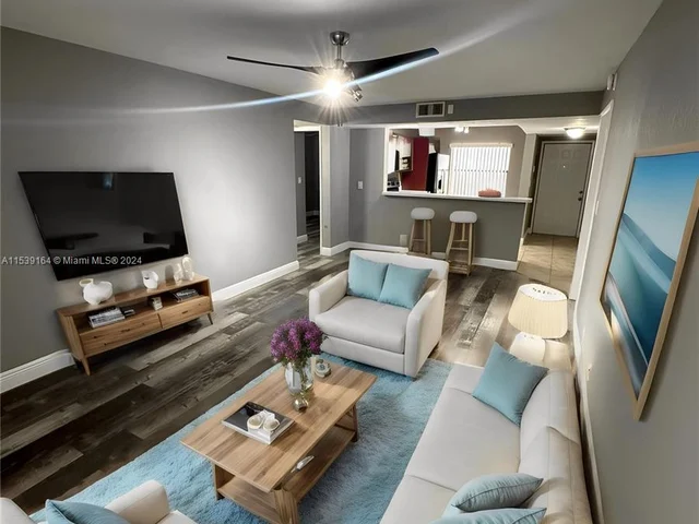 11152 W Sample Rd # 11152, Coral Springs FL 33065