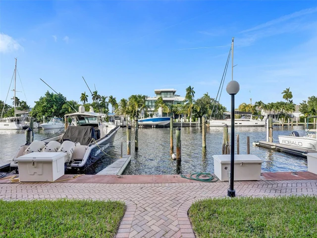 1777 SE 15th St # 217, Fort Lauderdale FL 33316