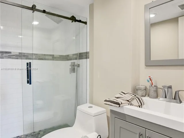 1777 SE 15th St # 217, Fort Lauderdale FL 33316