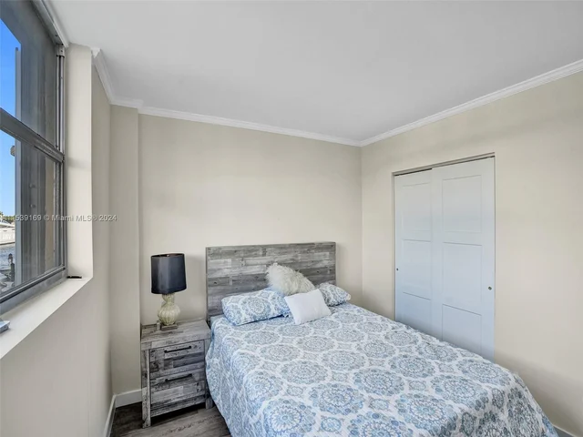 1777 SE 15th St # 217, Fort Lauderdale FL 33316