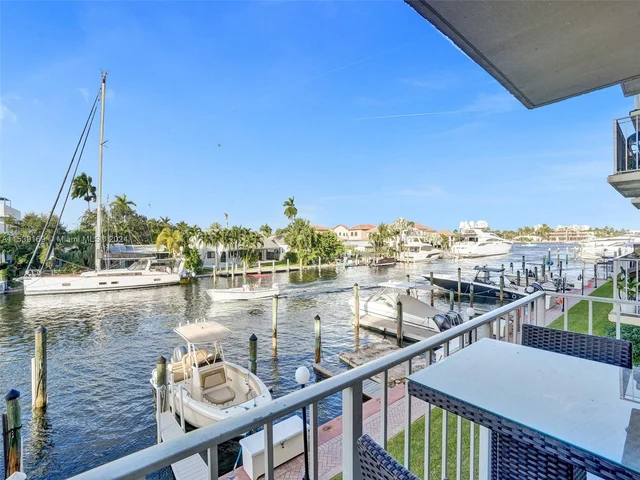 1777 SE 15th St # 217, Fort Lauderdale FL 33316