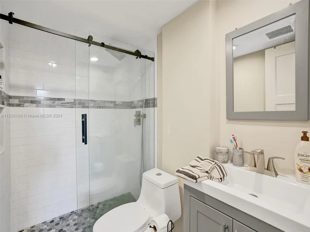 1777 SE 15th St # 217, Fort Lauderdale FL 33316