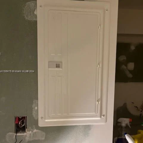 7712 Byron Ave # 2, Miami Beach FL 33141