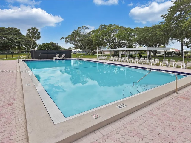 7304 Westwood Dr, Tamarac FL 33321