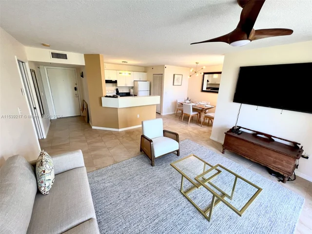 19999 E Country Club Dr # 1304, Aventura FL 33180