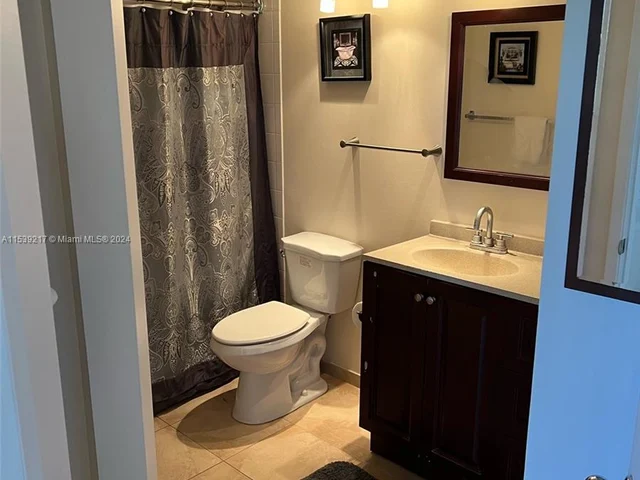 19999 E Country Club Dr # 1304, Aventura FL 33180