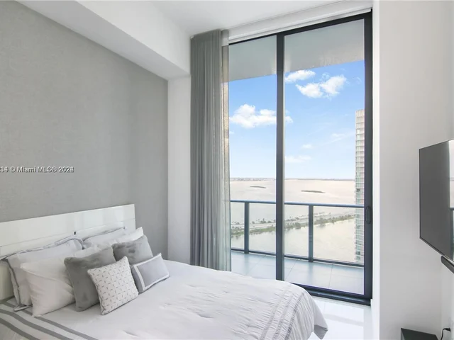 501 NE 31st St # 4006, Miami FL 33137