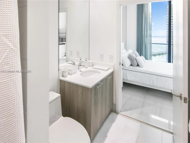 501 NE 31st St # 4006, Miami FL 33137