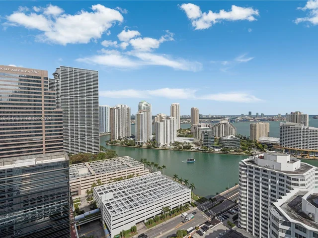 950 Brickell Bay Dr # 3008, Miami FL 33131