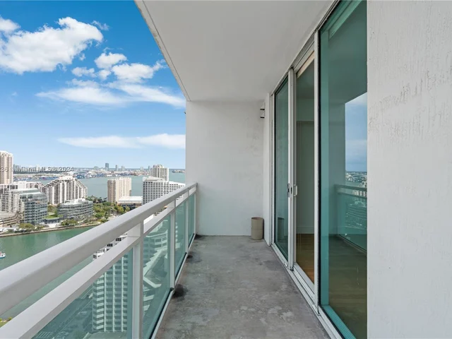 950 Brickell Bay Dr # 3008, Miami FL 33131