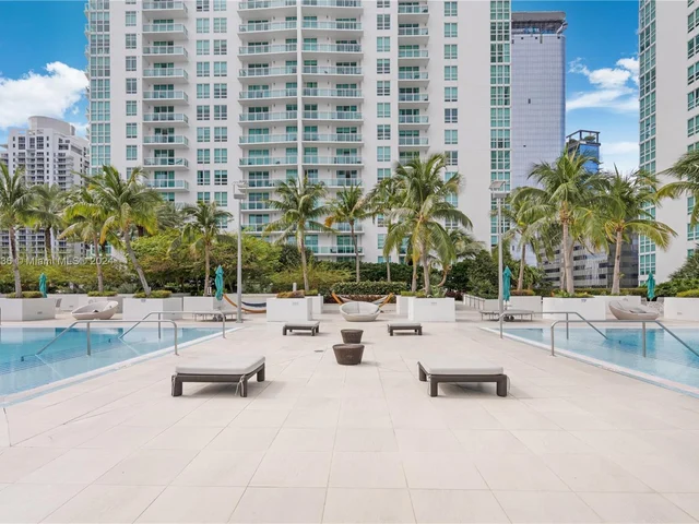 950 Brickell Bay Dr # 3008, Miami FL 33131