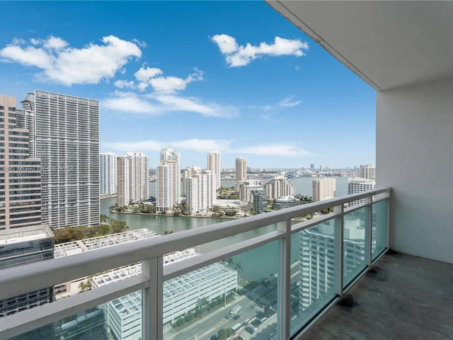 950 Brickell Bay Dr # 3008, Miami FL 33131