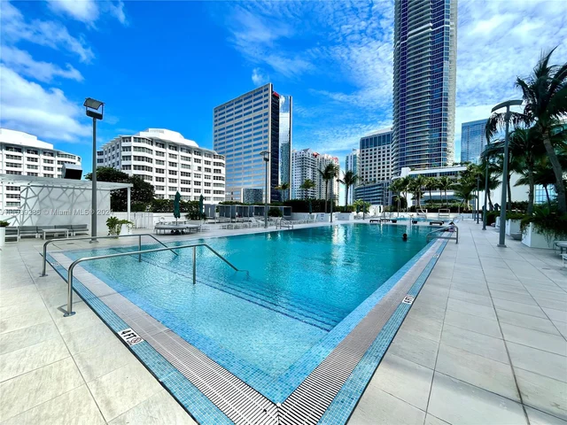 950 Brickell Bay Dr # 3008, Miami FL 33131