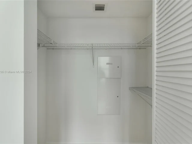 950 Brickell Bay Dr # 3008, Miami FL 33131