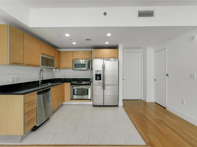 950 Brickell Bay Dr # 3008, Miami FL 33131