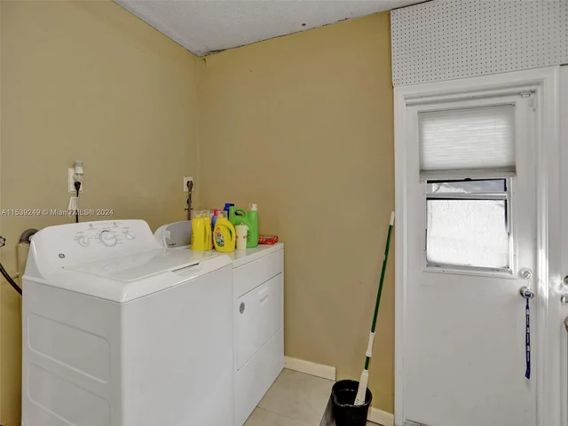 4100 NW 113th Ave, Coral Springs FL 33065