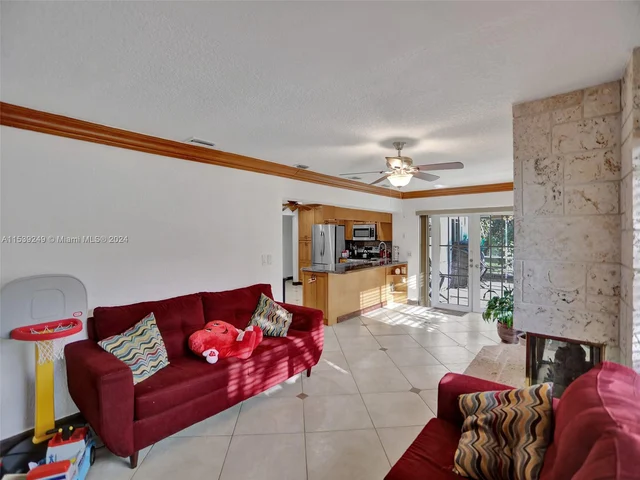 4100 NW 113th Ave, Coral Springs FL 33065