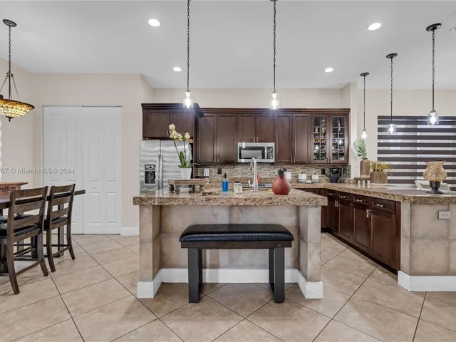 9715 W 32nd Ln, Hialeah FL 33018