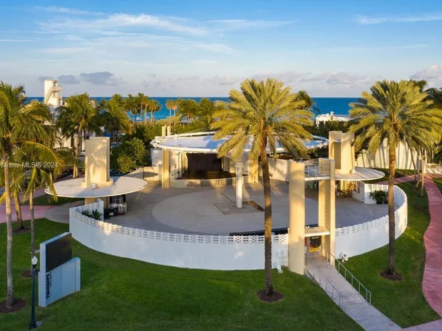 8040 Tatum Waterway Dr # 7, Miami Beach FL 33141