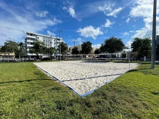 8040 Tatum Waterway Dr # 7, Miami Beach FL 33141