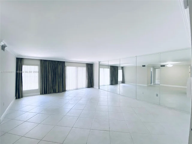 110 Salamanca Ave # 303, Coral Gables FL 33134