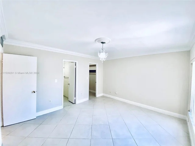 110 Salamanca Ave # 303, Coral Gables FL 33134