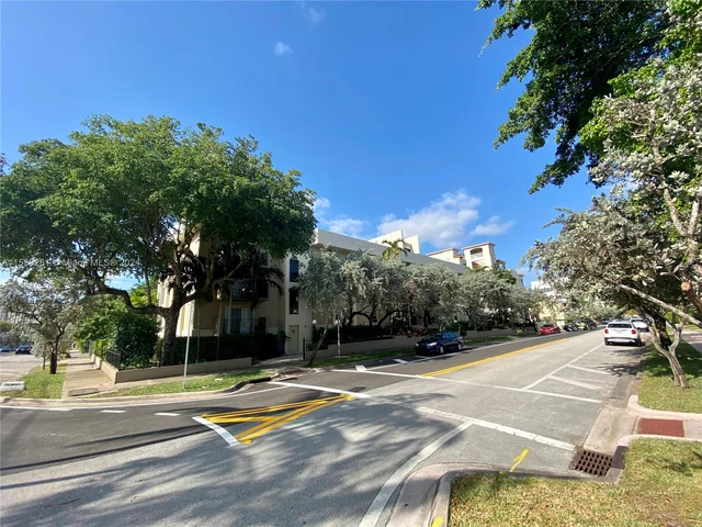 110 Salamanca Ave # 303, Coral Gables FL 33134